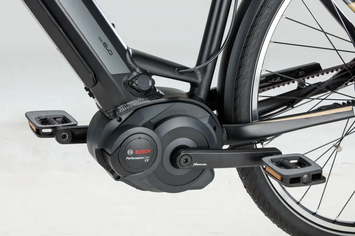 Bosch Performance Line CX motor op een e-bike, vergelijking met Active Line Plus.