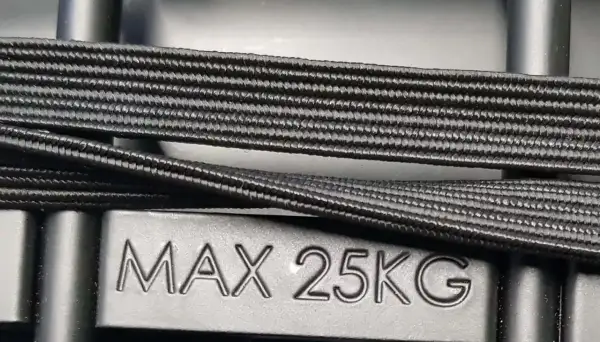 De bagagedrager van de elektrische fiets kan maximaal 25 kilo dragen.